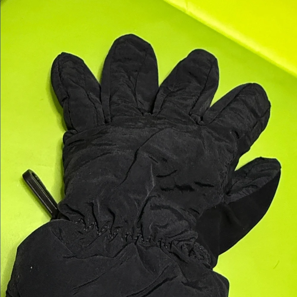 Boys Small Black Winter Gloves